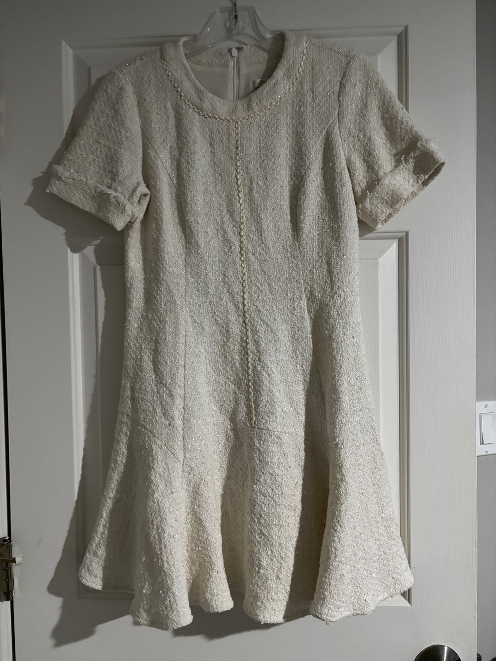 Shoshanna Ivory Boucle Tweed Fit & Flare Mini Dress Chain Trim Back Zip Sz 4